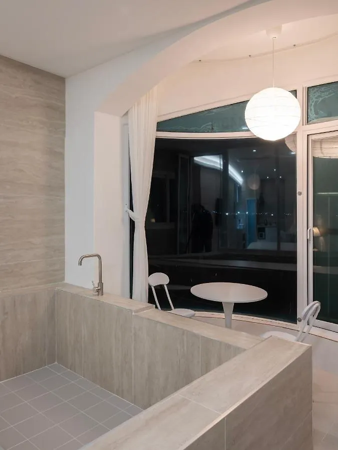 White Castle Pension Jeju Guest house
