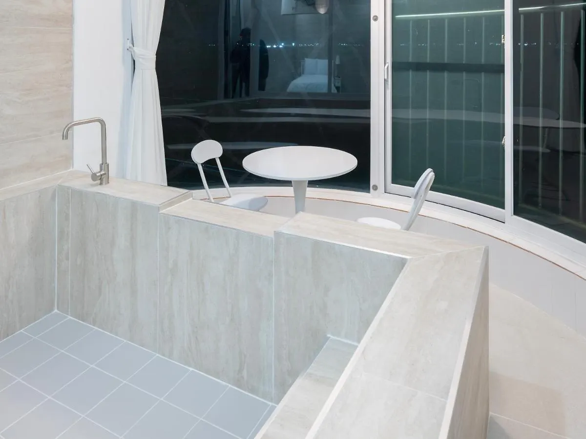 Guest house White Castle Pension Jeju