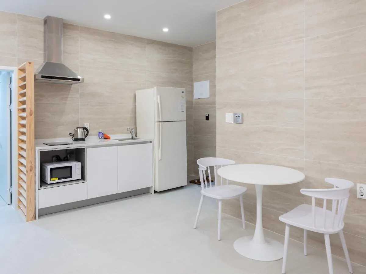 White Castle Pension Jeju Guest house