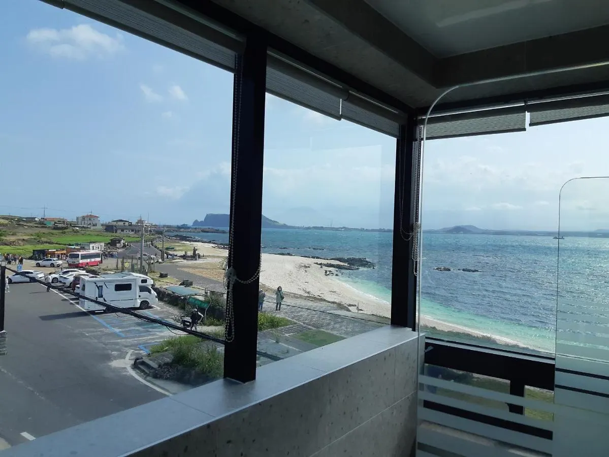 White Castle Pension Jeju