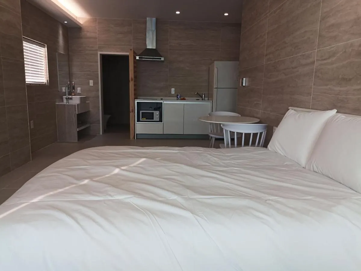 White Castle Pension Jeju Guest house