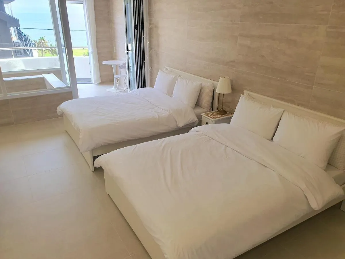 White Castle Pension Jeju Guest house
