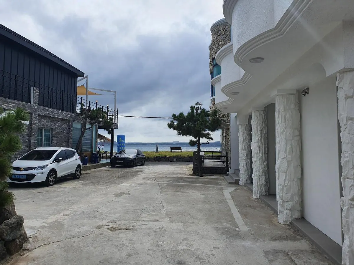 White Castle Pension Jeju Guest house