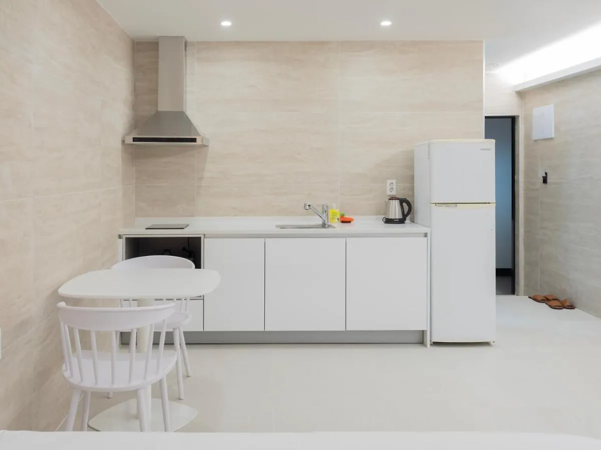 Guest house White Castle Pension Jeju South Korea